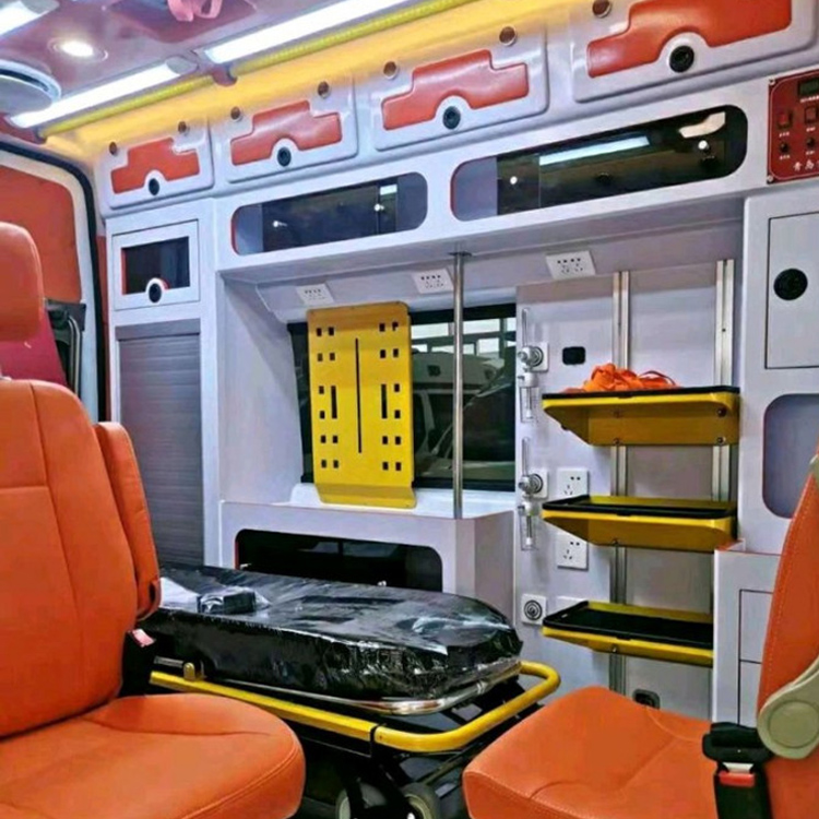 神农架长途救护车护送病人租赁价格